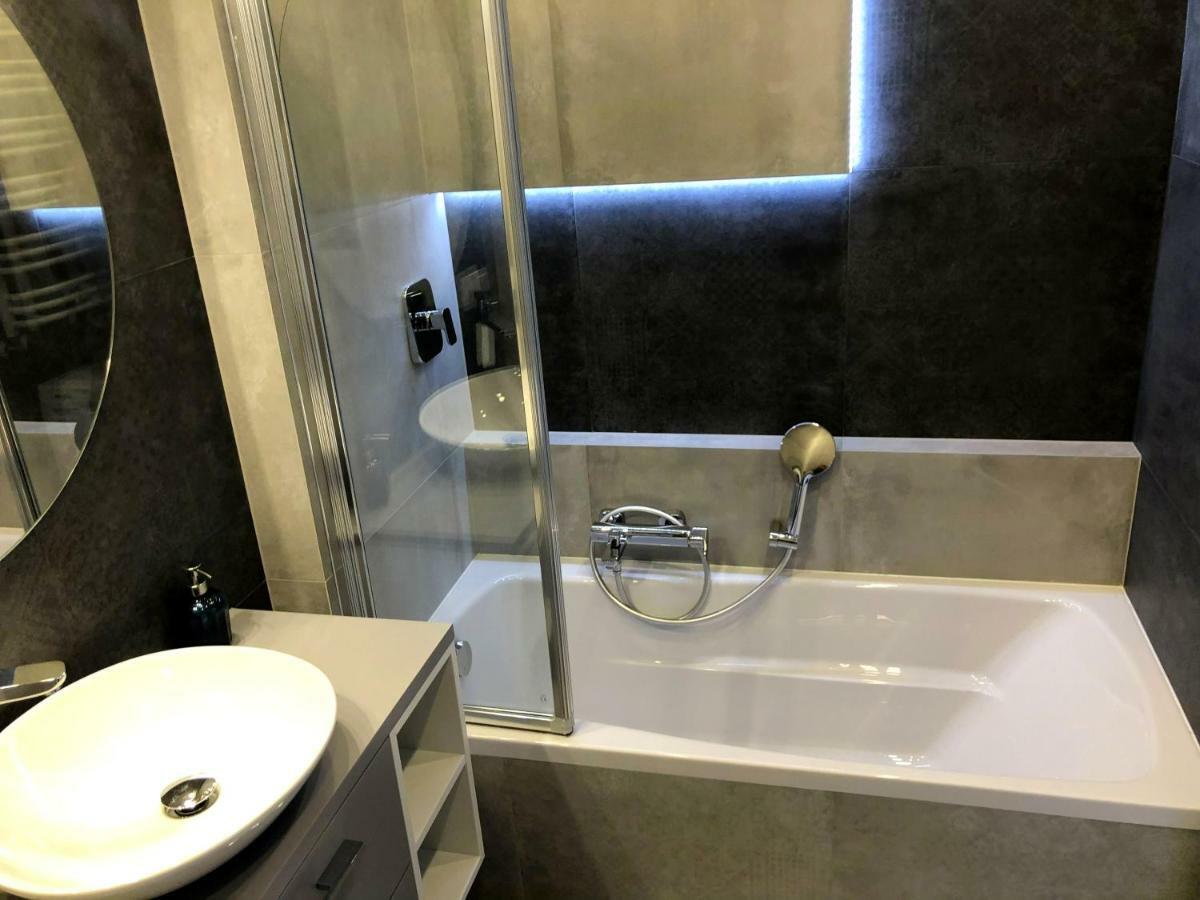 Glamour Apartment With Big, Private Terrace 克拉科夫 外观 照片